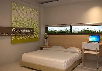 Grandmas Plus Hotel Seminyak Indonesien
